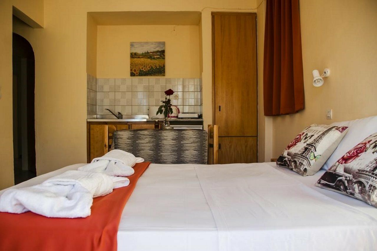 Yiannis The Beekeeper Apartments Kéfalosz Kültér fotó