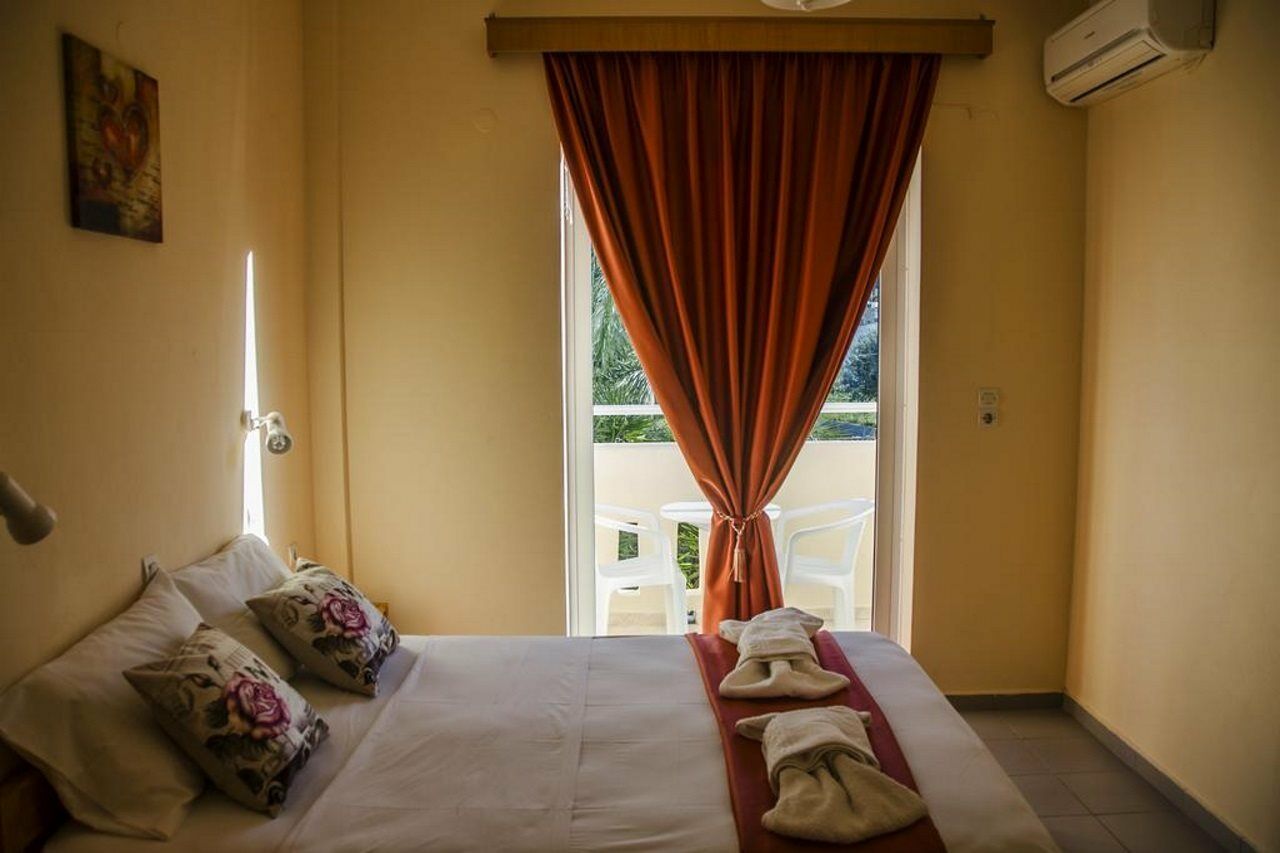 Yiannis The Beekeeper Apartments Kéfalosz Kültér fotó